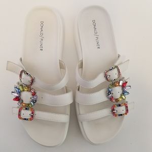 Donald J Pliner white jewel sandals size 8